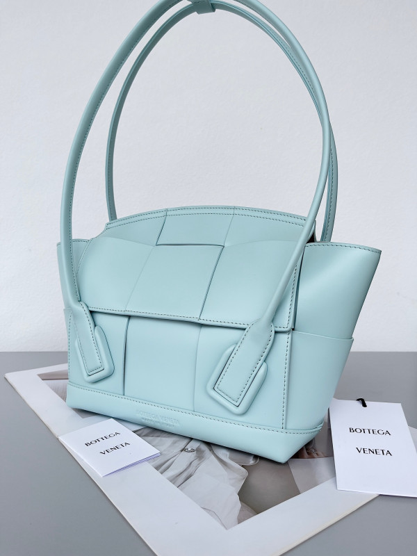 BOTTEGA VENETA ARCO (image for) BOTTEGA VENETA ARCO