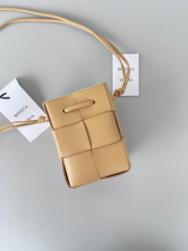 (image for) BOTTEGA VENETA Mini Cassette Bucket Bag