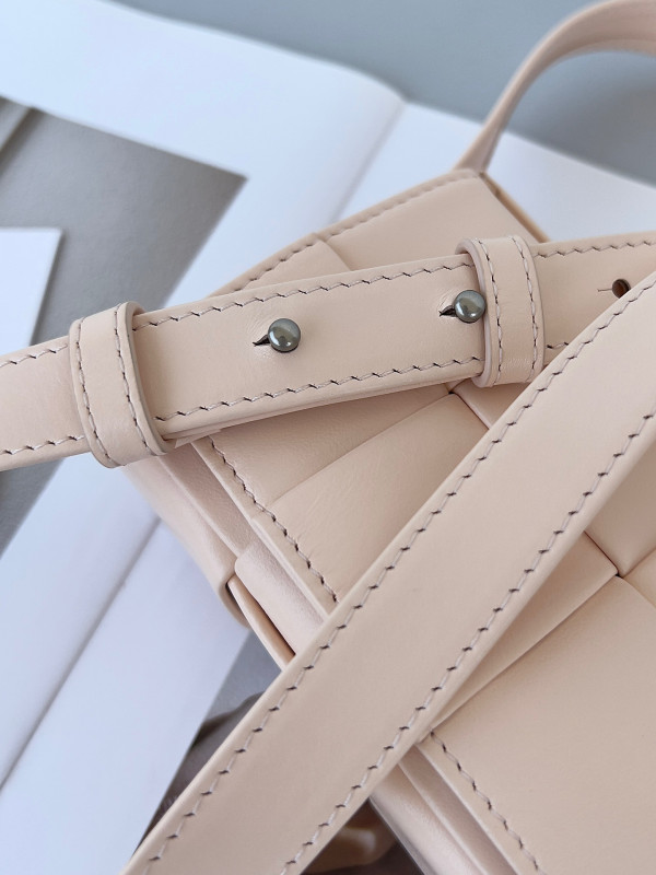 (image for) BOTTEGA VENETA Candy mini Cassette-12*8*4cm