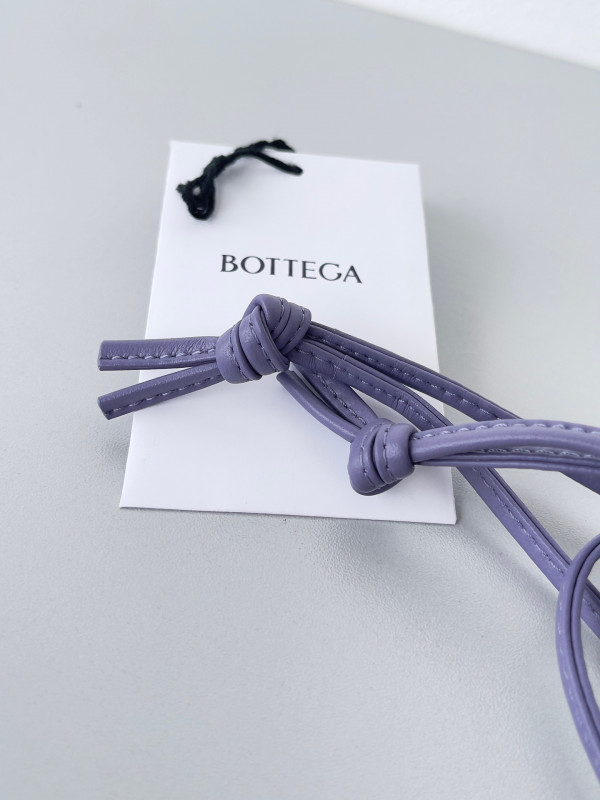 (image for) BOTTEGA VENETA Mini Cassette Bucket Bag