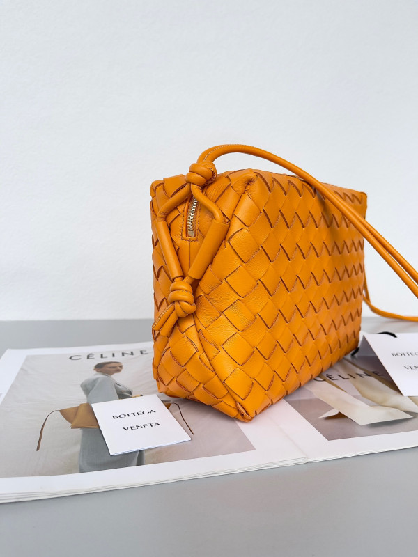 (image for) BOTTEGA VENETA Small Loop Camera Bag