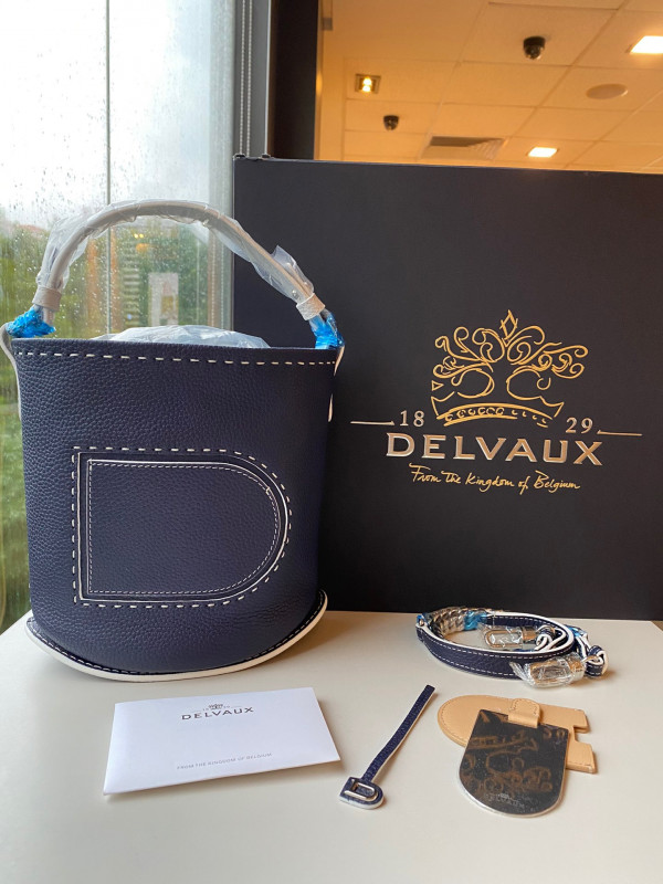 DELVAUX Pin Mini Bucket (image for) DELVAUX Pin Mini Bucket