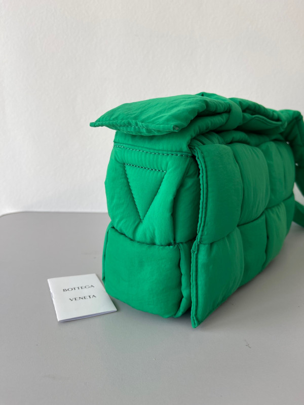 (image for) BOTTEGA VENETA Padded Tech Cassette