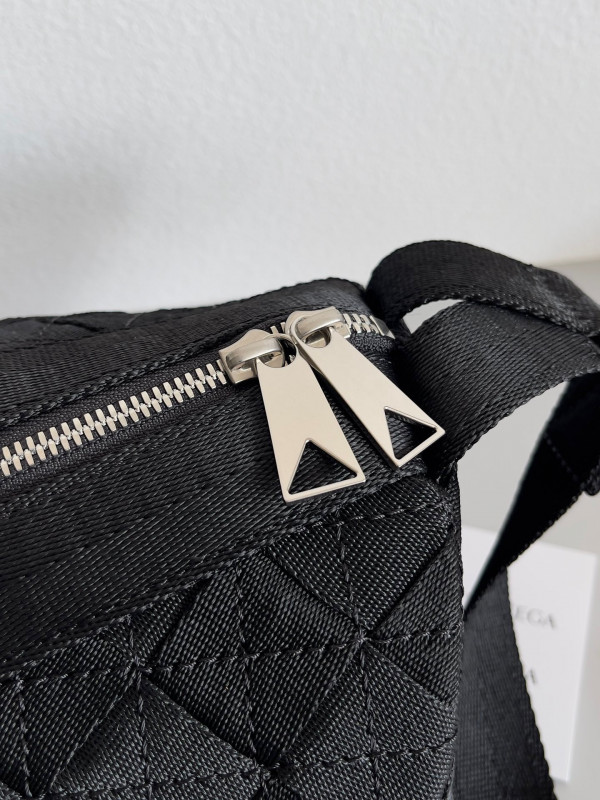 (image for) BOTTEGA VENETA Webbing