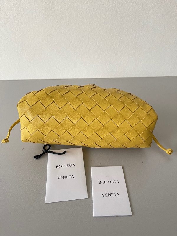BOTTEGA VENETA MINI POUCH [Bottega275] CELINE CHANEL ACCESSORIES LOEWE SHOES LOUIS VUITTON DIRO YSL OTHER BRAND HANDBAGS BALENCIAGA BOTTEGA VENETA GOYARD HERMES BURBERRY VALENTINO GUCCI FENDI MIUMIU CHLOE PRADA BVLGARI SUITCASE NEW ARRIVAL 