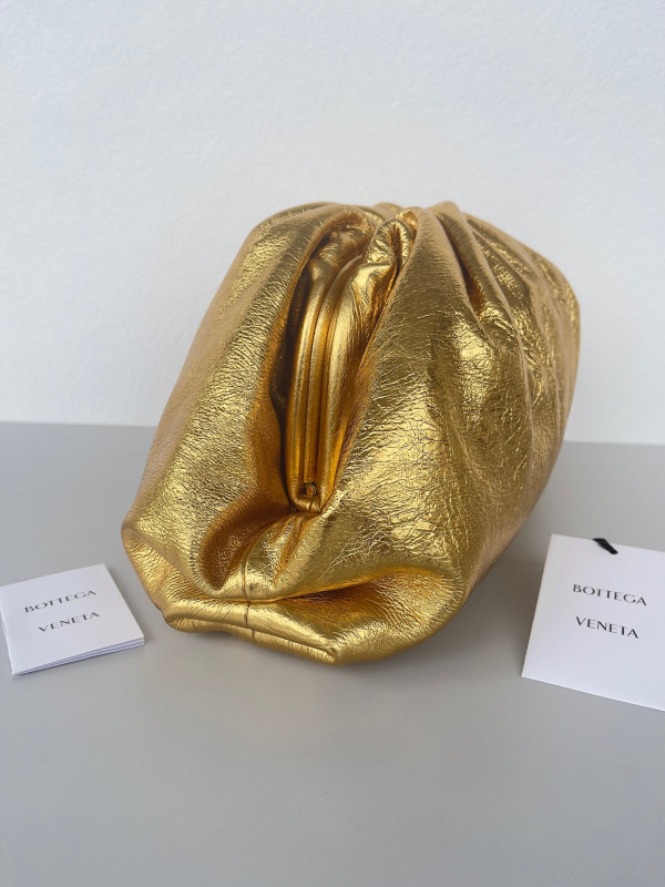 BOTTEGA VENETA POUCH [Bottega272] CELINE CHANEL ACCESSORIES LOEWE SHOES LOUIS VUITTON DIRO YSL OTHER BRAND HANDBAGS BALENCIAGA BOTTEGA VENETA GOYARD HERMES BURBERRY VALENTINO GUCCI FENDI MIUMIU CHLOE PRADA BVLGARI SUITCASE NEW ARRIVAL 