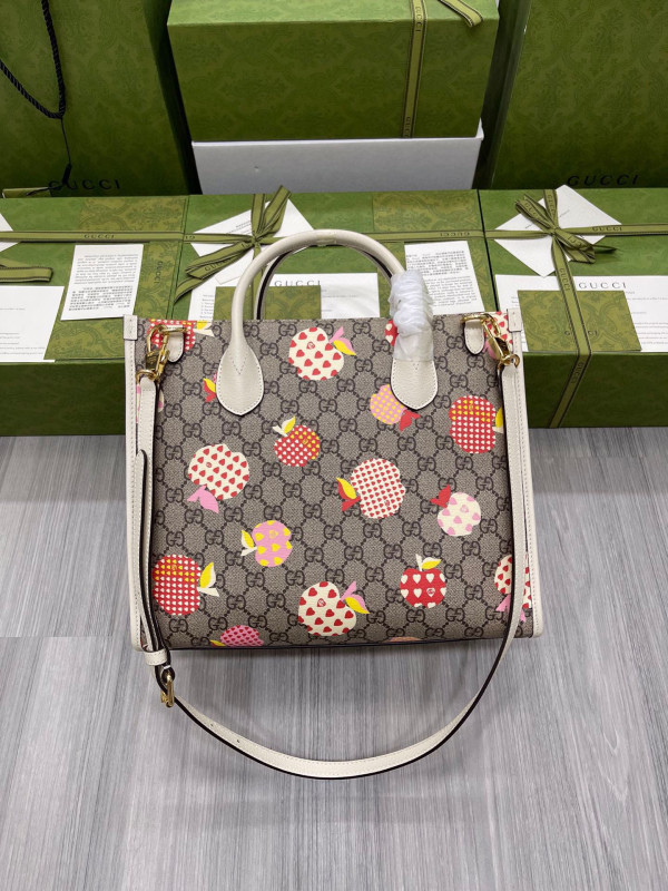GUCCI GG small tote bag [659983-2] CELINE CHANEL ACCESSORIES LOEWE SHOES LOUIS VUITTON DIRO YSL OTHER BRAND HANDBAGS BALENCIAGA BOTTEGA VENETA GOYARD HERMES BURBERRY VALENTINO GUCCI FENDI MIUMIU CHLOE PRADA BVLGARI SUITCASE NEW ARRIVAL 