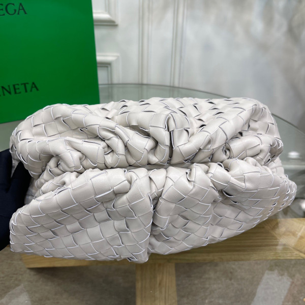 BOTTEGA VENETA Pouch [Bottega269] CELINE CHANEL ACCESSORIES LOEWE SHOES LOUIS VUITTON DIRO YSL OTHER BRAND HANDBAGS BALENCIAGA BOTTEGA VENETA GOYARD HERMES BURBERRY VALENTINO GUCCI FENDI MIUMIU CHLOE PRADA BVLGARI SUITCASE NEW ARRIVAL 