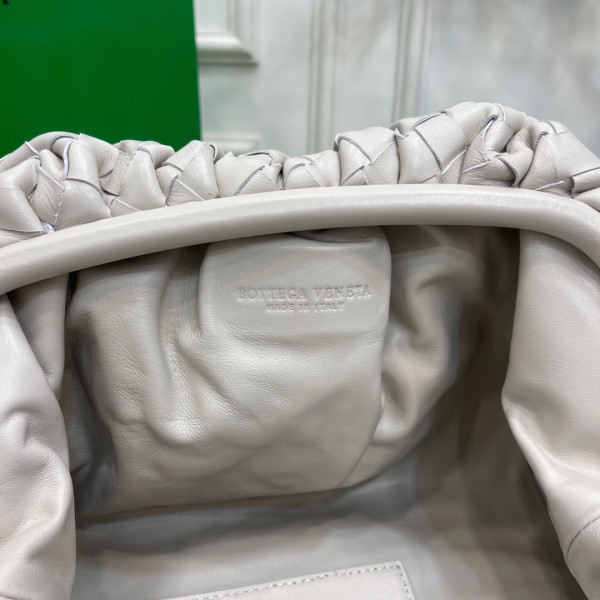 BOTTEGA VENETA Pouch [Bottega269] CELINE CHANEL ACCESSORIES LOEWE SHOES LOUIS VUITTON DIRO YSL OTHER BRAND HANDBAGS BALENCIAGA BOTTEGA VENETA GOYARD HERMES BURBERRY VALENTINO GUCCI FENDI MIUMIU CHLOE PRADA BVLGARI SUITCASE NEW ARRIVAL 