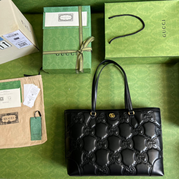 GUCCI GG matelassé leather medium tote [631685-14] CELINE CHANEL ACCESSORIES LOEWE SHOES LOUIS VUITTON DIRO YSL OTHER BRAND HANDBAGS BALENCIAGA BOTTEGA VENETA GOYARD HERMES BURBERRY VALENTINO GUCCI FENDI MIUMIU CHLOE PRADA BVLGARI SUITCASE NEW ARRIVAL 