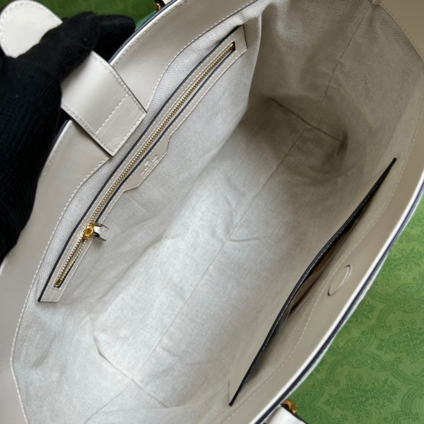 GUCCI GG matelassé leather medium tote [631685-12] CELINE CHANEL ACCESSORIES LOEWE SHOES LOUIS VUITTON DIRO YSL OTHER BRAND HANDBAGS BALENCIAGA BOTTEGA VENETA GOYARD HERMES BURBERRY VALENTINO GUCCI FENDI MIUMIU CHLOE PRADA BVLGARI SUITCASE NEW ARRIVAL 