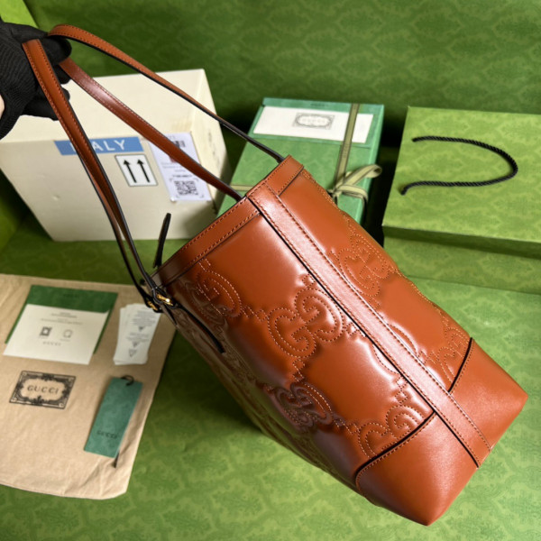 GUCCI GG matelassé leather medium tote [631685-11] CELINE CHANEL ACCESSORIES LOEWE SHOES LOUIS VUITTON DIRO YSL OTHER BRAND HANDBAGS BALENCIAGA BOTTEGA VENETA GOYARD HERMES BURBERRY VALENTINO GUCCI FENDI MIUMIU CHLOE PRADA BVLGARI SUITCASE NEW ARRIVAL 