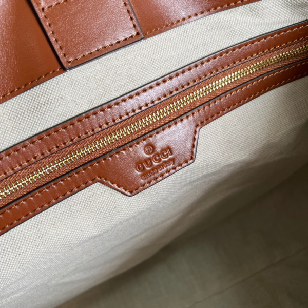GUCCI GG matelassé leather medium tote [631685-11] CELINE CHANEL ACCESSORIES LOEWE SHOES LOUIS VUITTON DIRO YSL OTHER BRAND HANDBAGS BALENCIAGA BOTTEGA VENETA GOYARD HERMES BURBERRY VALENTINO GUCCI FENDI MIUMIU CHLOE PRADA BVLGARI SUITCASE NEW ARRIVAL 