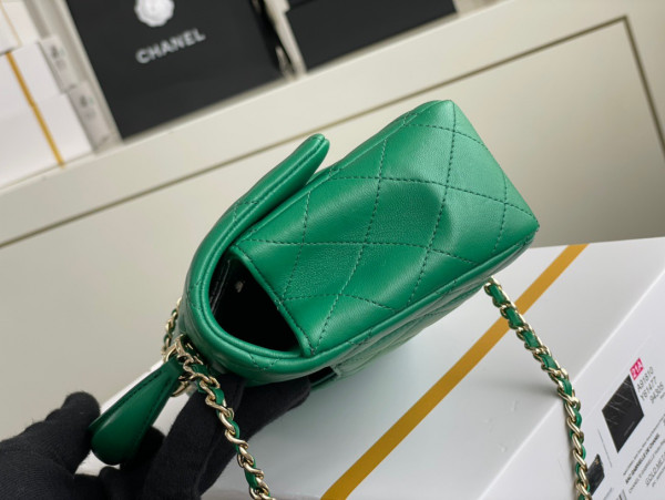 CL MINI FLAP BAG WITH TOP HANDLE [AS2431-20] CELINE CHANEL ACCESSORIES LOEWE SHOES LOUIS VUITTON DIRO YSL OTHER BRAND HANDBAGS BALENCIAGA BOTTEGA VENETA GOYARD HERMES BURBERRY VALENTINO GUCCI FENDI MIUMIU CHLOE PRADA BVLGARI SUITCASE NEW ARRIVAL 