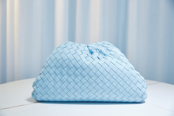 (image for) BOTTEGA VENETA Pouch