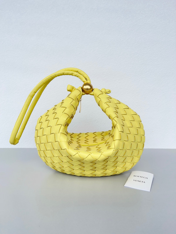 (image for) BOTTEGA VENETA Turn