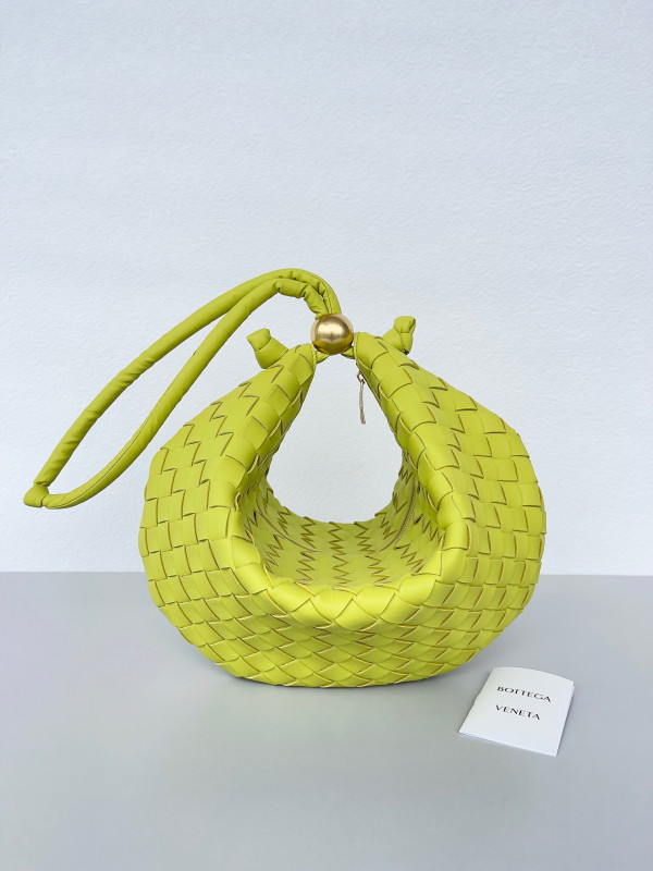 (image for) BOTTEGA VENETA Turn