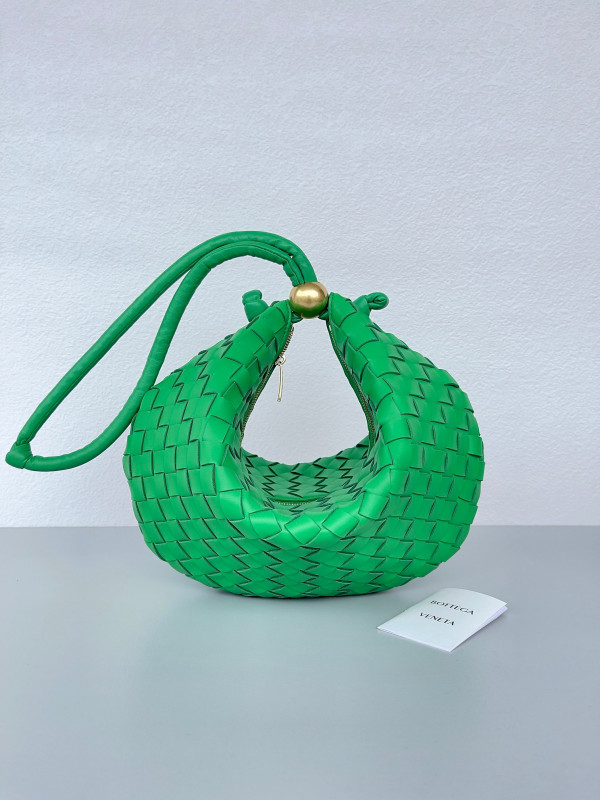 (image for) BOTTEGA VENETA Turn