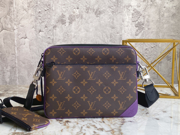 (image for) LOUIS VUITTON TRIO MESSENGER