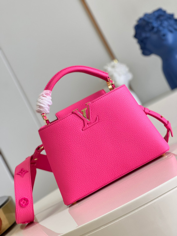 (image for) LOUIS VUITTON CAPUCINES BB