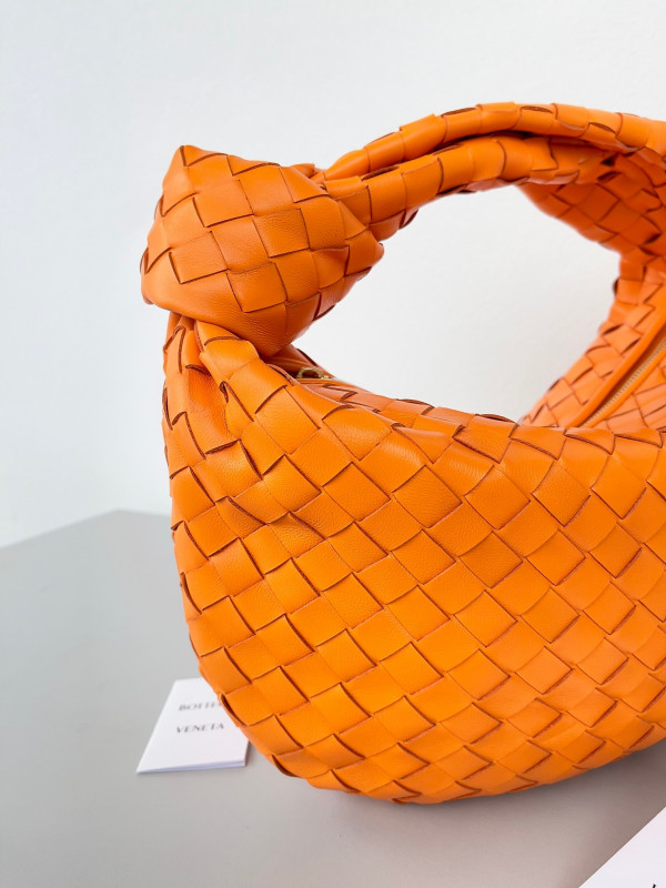 BOTTEGA VENETA Teen Jodie [Bottega218] CELINE CHANEL ACCESSORIES LOEWE SHOES LOUIS VUITTON DIRO YSL OTHER BRAND HANDBAGS BALENCIAGA BOTTEGA VENETA GOYARD HERMES BURBERRY VALENTINO GUCCI FENDI MIUMIU CHLOE PRADA BVLGARI SUITCASE NEW ARRIVAL 