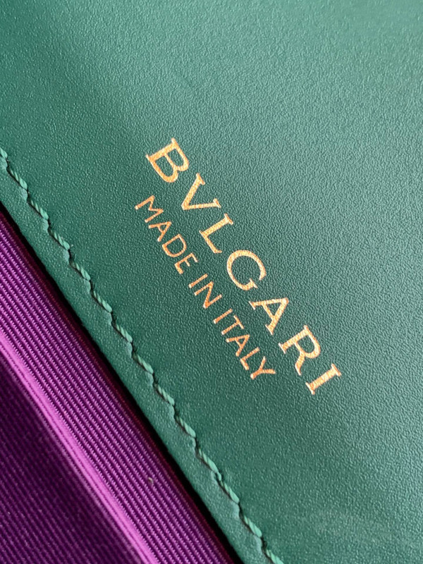 BVLGARI SERPENTI FOREVER EAST-WEST SHOULDER BAG [Bvlgari114] CELINE CHANEL ACCESSORIES LOEWE SHOES LOUIS VUITTON DIRO YSL OTHER BRAND HANDBAGS BALENCIAGA BOTTEGA VENETA GOYARD HERMES BURBERRY VALENTINO GUCCI FENDI MIUMIU CHLOE PRADA BVLGARI SUITCASE NEW ARRIVAL 