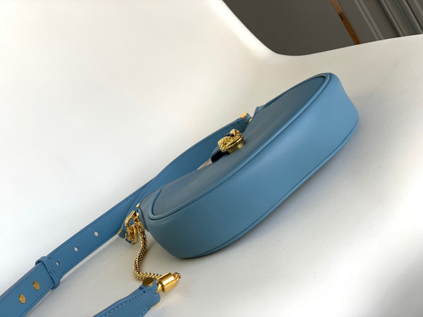 BVLGARI SERPENTI ELLIPSE CROSSBODY BAG [Bvlgari112] CELINE CHANEL ACCESSORIES LOEWE SHOES LOUIS VUITTON DIRO YSL OTHER BRAND HANDBAGS BALENCIAGA BOTTEGA VENETA GOYARD HERMES BURBERRY VALENTINO GUCCI FENDI MIUMIU CHLOE PRADA BVLGARI SUITCASE NEW ARRIVAL 