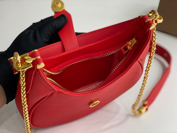BVLGARI SERPENTI ELLIPSE CROSSBODY BAG [Bvlgari106] CELINE CHANEL ACCESSORIES LOEWE SHOES LOUIS VUITTON DIRO YSL OTHER BRAND HANDBAGS BALENCIAGA BOTTEGA VENETA GOYARD HERMES BURBERRY VALENTINO GUCCI FENDI MIUMIU CHLOE PRADA BVLGARI SUITCASE NEW ARRIVAL 