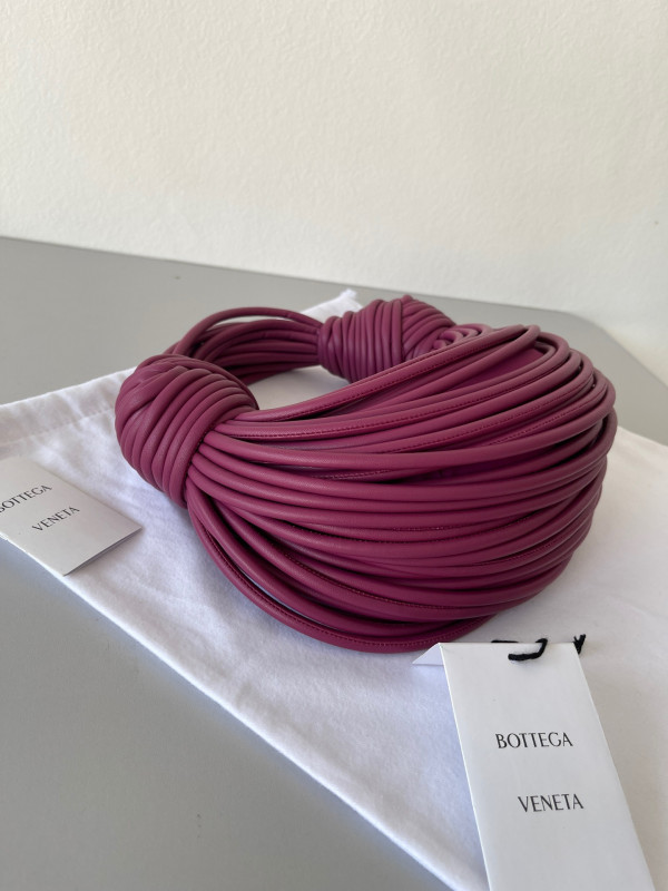 (image for) BOTTEGA VENETA Double Knot