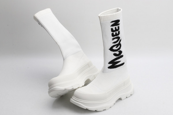 ALEXANDER MCQUEEN Graffiti Knit Tread Slick Boot [Mcqueen56] CELINE CHANEL ACCESSORIES LOEWE SHOES LOUIS VUITTON DIRO YSL OTHER BRAND HANDBAGS BALENCIAGA BOTTEGA VENETA GOYARD HERMES BURBERRY VALENTINO GUCCI FENDI MIUMIU CHLOE PRADA BVLGARI SUITCASE NEW ARRIVAL 