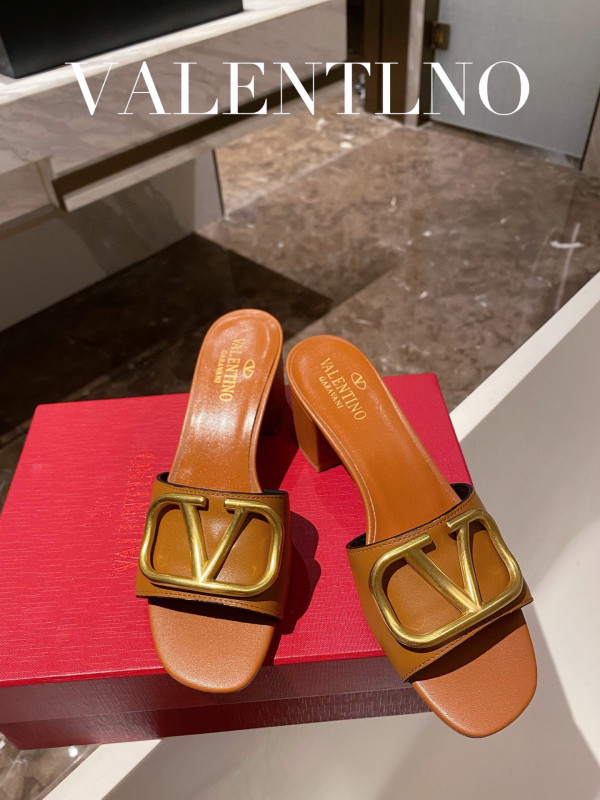 (image for) VALENTINO VLOGO SIGNATURE SLIDE SANDAL