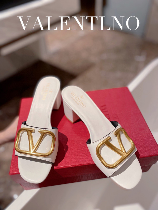 (image for) VALENTINO VLOGO SIGNATURE SLIDE SANDAL