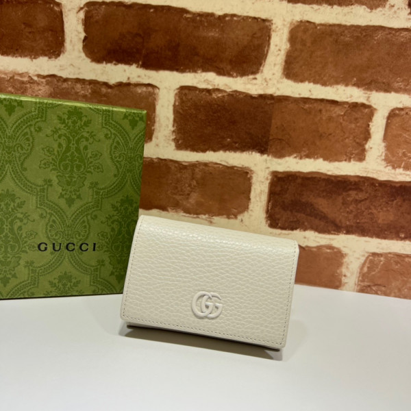(image for) Gucci GG Marmont medium wallet