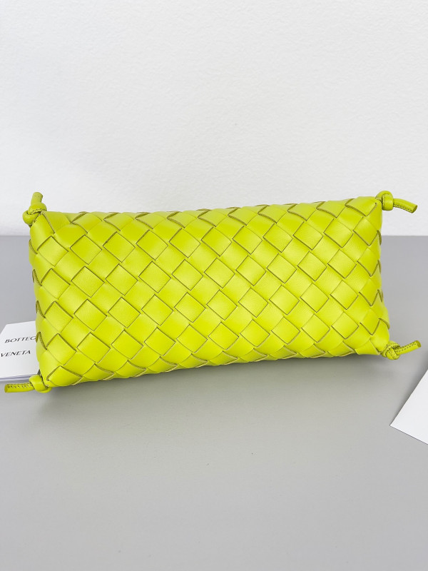 (image for) BOTTEGA VENETA Pouch On Strap