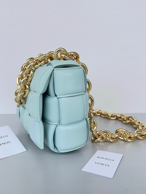 (image for) BOTTEGA VENETA THE CHAIN CASSETTE