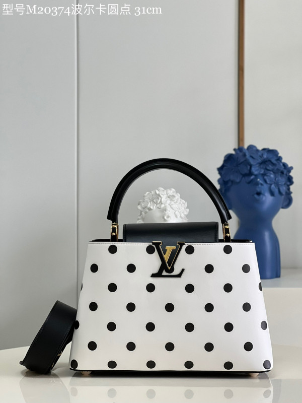 (image for) LOUIS VUITTON CAPUCINES MM