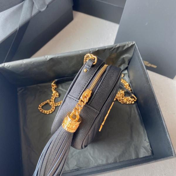 YSL LOU MINI BAG [YSL506] CELINE CHANEL ACCESSORIES LOEWE SHOES LOUIS VUITTON DIRO YSL OTHER BRAND HANDBAGS BALENCIAGA BOTTEGA VENETA GOYARD HERMES BURBERRY VALENTINO GUCCI FENDI MIUMIU CHLOE PRADA BVLGARI SUITCASE NEW ARRIVAL 