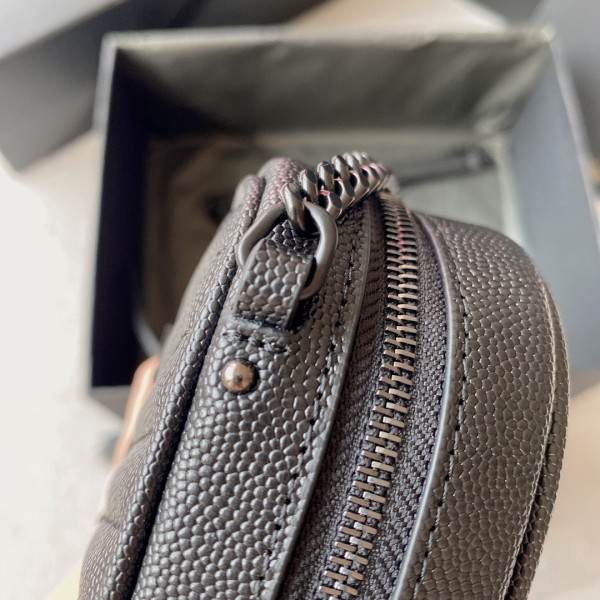 YSL LOU MINI BAG [YSL505] CELINE CHANEL ACCESSORIES LOEWE SHOES LOUIS VUITTON DIRO YSL OTHER BRAND HANDBAGS BALENCIAGA BOTTEGA VENETA GOYARD HERMES BURBERRY VALENTINO GUCCI FENDI MIUMIU CHLOE PRADA BVLGARI SUITCASE NEW ARRIVAL 