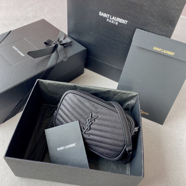 YSL LOU MINI BAG [YSL505] CELINE CHANEL ACCESSORIES LOEWE SHOES LOUIS VUITTON DIRO YSL OTHER BRAND HANDBAGS BALENCIAGA BOTTEGA VENETA GOYARD HERMES BURBERRY VALENTINO GUCCI FENDI MIUMIU CHLOE PRADA BVLGARI SUITCASE NEW ARRIVAL 