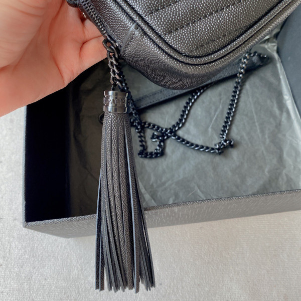 YSL LOU MINI BAG [YSL505] CELINE CHANEL ACCESSORIES LOEWE SHOES LOUIS VUITTON DIRO YSL OTHER BRAND HANDBAGS BALENCIAGA BOTTEGA VENETA GOYARD HERMES BURBERRY VALENTINO GUCCI FENDI MIUMIU CHLOE PRADA BVLGARI SUITCASE NEW ARRIVAL 