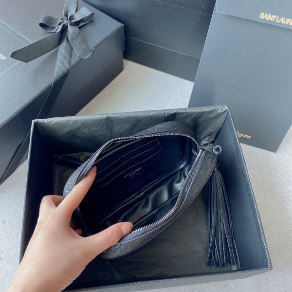 YSL LOU MINI BAG [YSL505] CELINE CHANEL ACCESSORIES LOEWE SHOES LOUIS VUITTON DIRO YSL OTHER BRAND HANDBAGS BALENCIAGA BOTTEGA VENETA GOYARD HERMES BURBERRY VALENTINO GUCCI FENDI MIUMIU CHLOE PRADA BVLGARI SUITCASE NEW ARRIVAL 