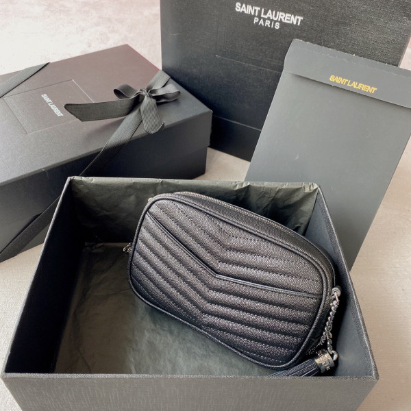 YSL LOU MINI BAG [YSL504] CELINE CHANEL ACCESSORIES LOEWE SHOES LOUIS VUITTON DIRO YSL OTHER BRAND HANDBAGS BALENCIAGA BOTTEGA VENETA GOYARD HERMES BURBERRY VALENTINO GUCCI FENDI MIUMIU CHLOE PRADA BVLGARI SUITCASE NEW ARRIVAL 