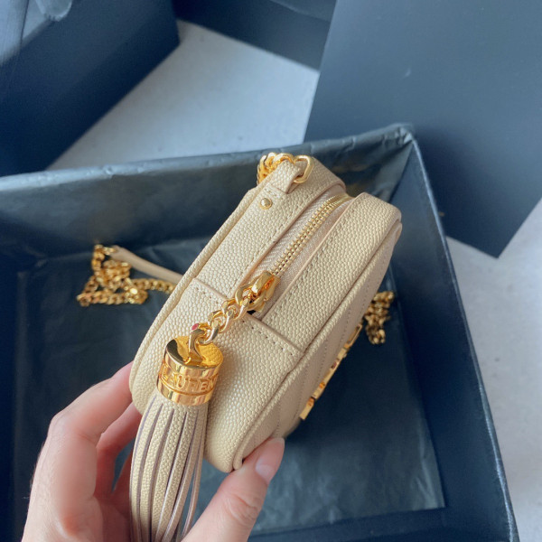 YSL LOU MINI BAG [YSL502] CELINE CHANEL ACCESSORIES LOEWE SHOES LOUIS VUITTON DIRO YSL OTHER BRAND HANDBAGS BALENCIAGA BOTTEGA VENETA GOYARD HERMES BURBERRY VALENTINO GUCCI FENDI MIUMIU CHLOE PRADA BVLGARI SUITCASE NEW ARRIVAL 