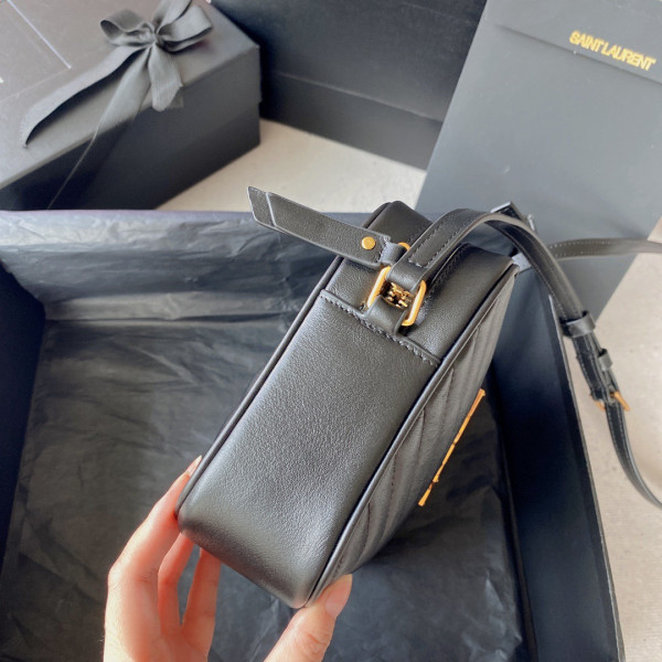 YSL LOU CAMERA BAG-23*16*6CM [YSL497] CELINE CHANEL ACCESSORIES LOEWE SHOES LOUIS VUITTON DIRO YSL OTHER BRAND HANDBAGS BALENCIAGA BOTTEGA VENETA GOYARD HERMES BURBERRY VALENTINO GUCCI FENDI MIUMIU CHLOE PRADA BVLGARI SUITCASE NEW ARRIVAL 