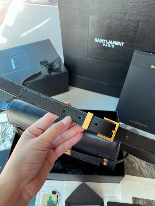 YSL MANHATTAN SMALL SHOULDER BAG [YSL496] CELINE CHANEL ACCESSORIES LOEWE SHOES LOUIS VUITTON DIRO YSL OTHER BRAND HANDBAGS BALENCIAGA BOTTEGA VENETA GOYARD HERMES BURBERRY VALENTINO GUCCI FENDI MIUMIU CHLOE PRADA BVLGARI SUITCASE NEW ARRIVAL 