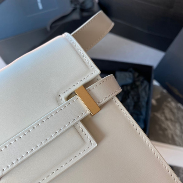 YSL MANHATTAN SMALL SHOULDER BAG [YSL495] CELINE CHANEL ACCESSORIES LOEWE SHOES LOUIS VUITTON DIRO YSL OTHER BRAND HANDBAGS BALENCIAGA BOTTEGA VENETA GOYARD HERMES BURBERRY VALENTINO GUCCI FENDI MIUMIU CHLOE PRADA BVLGARI SUITCASE NEW ARRIVAL 