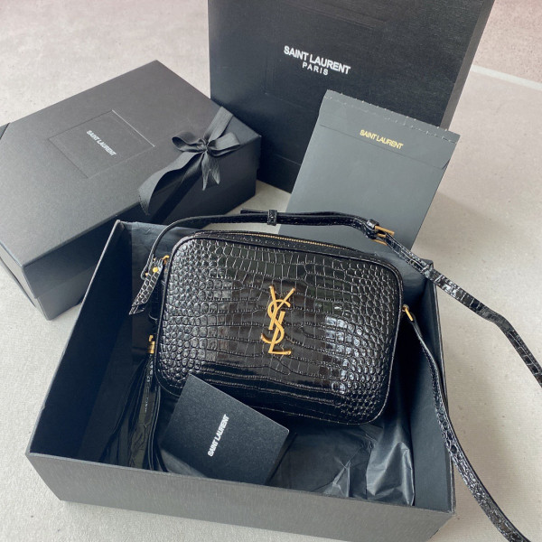 YSL LOU CAMERA BAG-23*16*6CM [YSL479] CELINE CHANEL ACCESSORIES LOEWE SHOES LOUIS VUITTON DIRO YSL OTHER BRAND HANDBAGS BALENCIAGA BOTTEGA VENETA GOYARD HERMES BURBERRY VALENTINO GUCCI FENDI MIUMIU CHLOE PRADA BVLGARI SUITCASE NEW ARRIVAL 