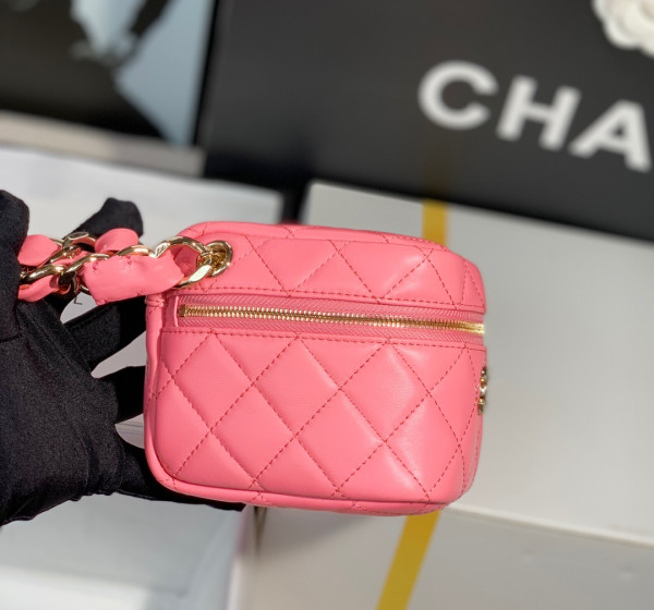CL CLUTCH WITH HANDLE [AP2803-1] CELINE CHANEL ACCESSORIES LOEWE SHOES LOUIS VUITTON DIRO YSL OTHER BRAND HANDBAGS BALENCIAGA BOTTEGA VENETA GOYARD HERMES BURBERRY VALENTINO GUCCI FENDI MIUMIU CHLOE PRADA BVLGARI SUITCASE NEW ARRIVAL 