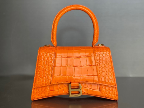 (image for) BALENCIAGA HOURGLASS