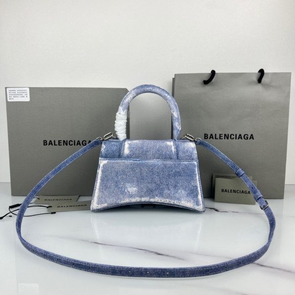 (image for) BALENCIAGA HOURGLASS